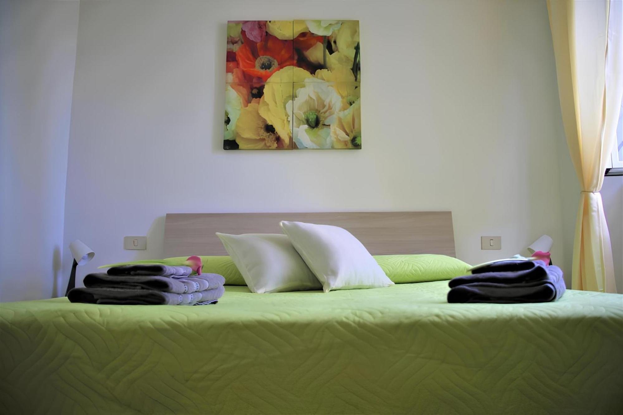 Home & Breakfast La Madonnina 013136-Cni-00001 Lurago dʼErba 외부 사진